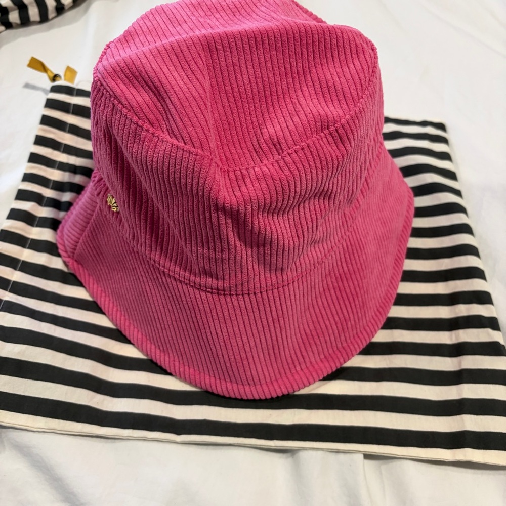 NWT Lele Sadoughi Pink Corduroy Bucket Hat. So cute!! With Striped Dust Bag - Picture 6 of 12